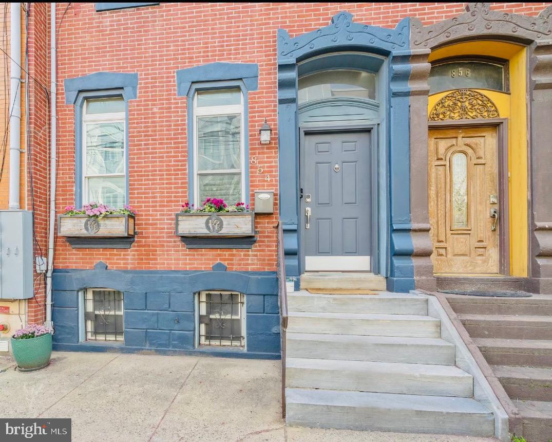 854 N 19TH STREET