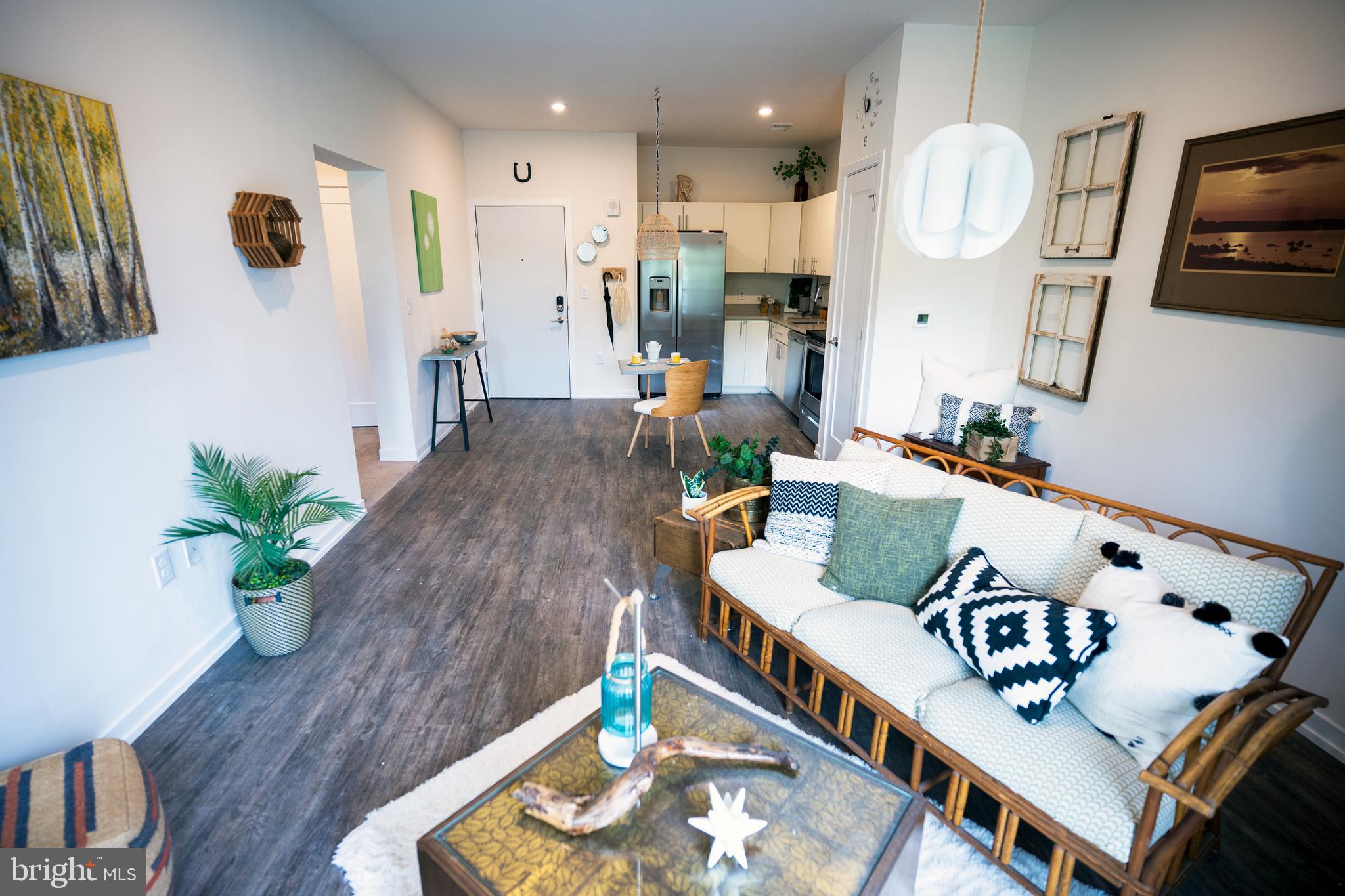 2077 RIDGE AVENUE 3101
