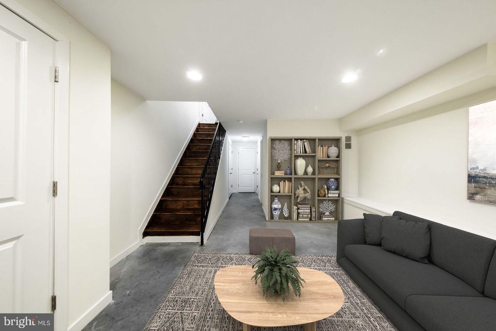 761 S 5TH STREET