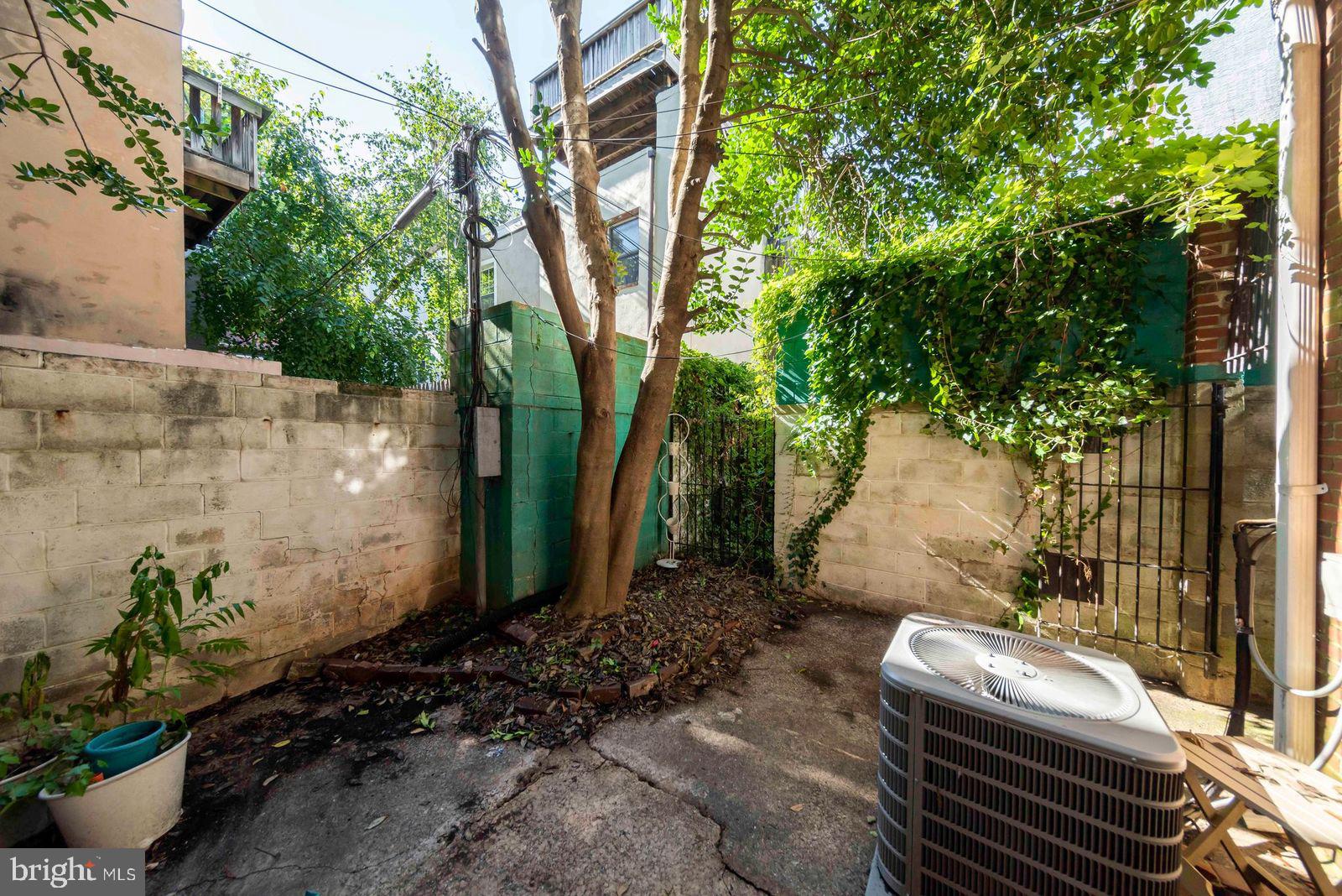 761 S 5TH STREET