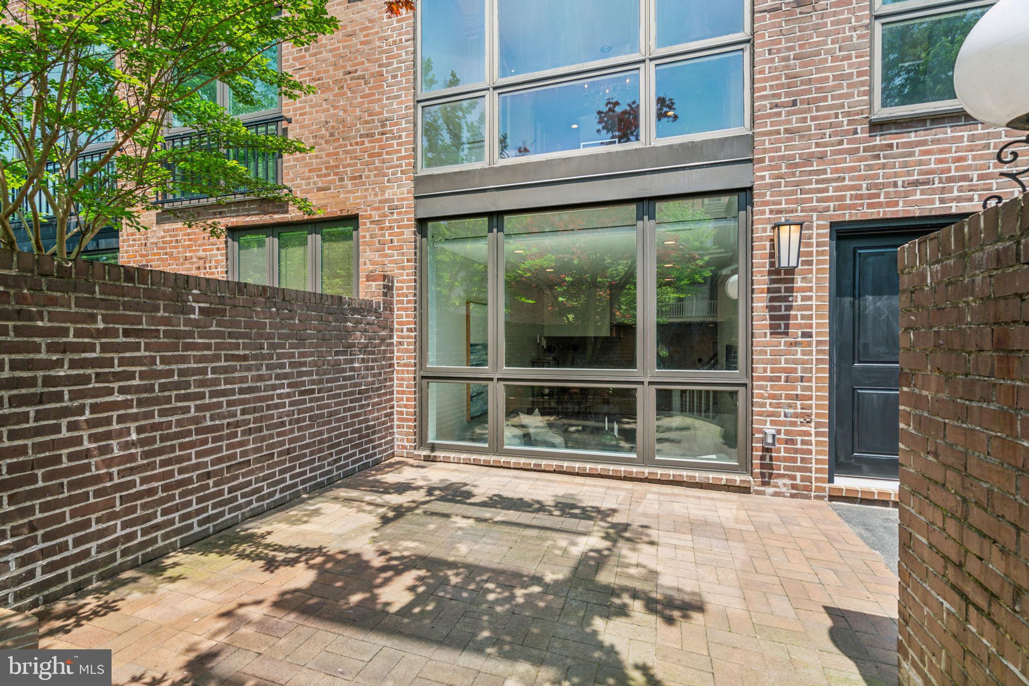 230 LOCUST STREET
