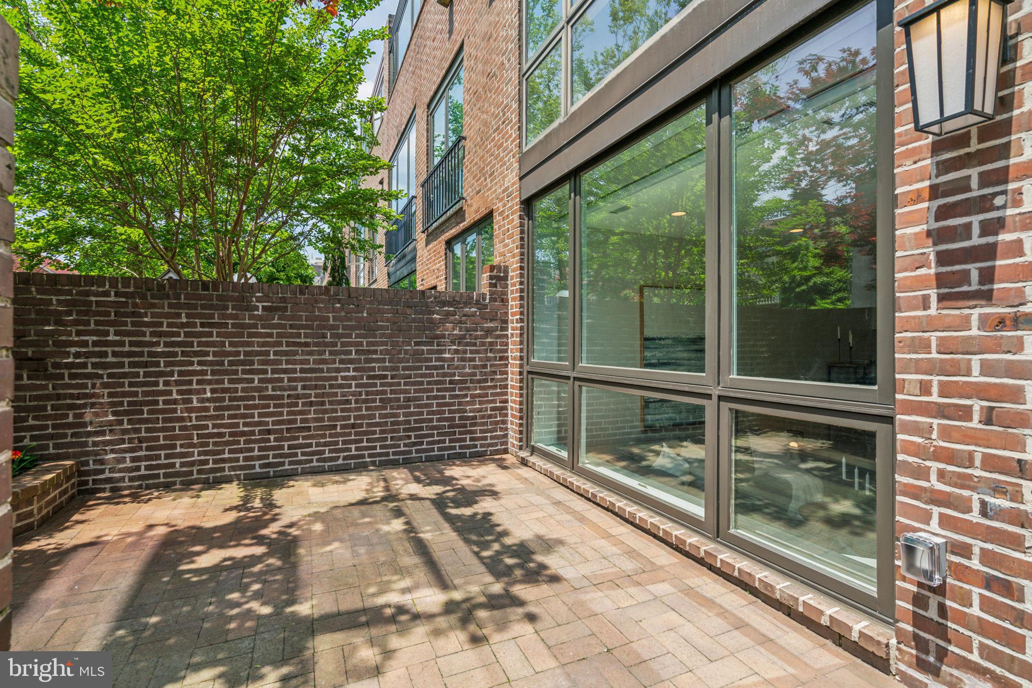 230 LOCUST STREET