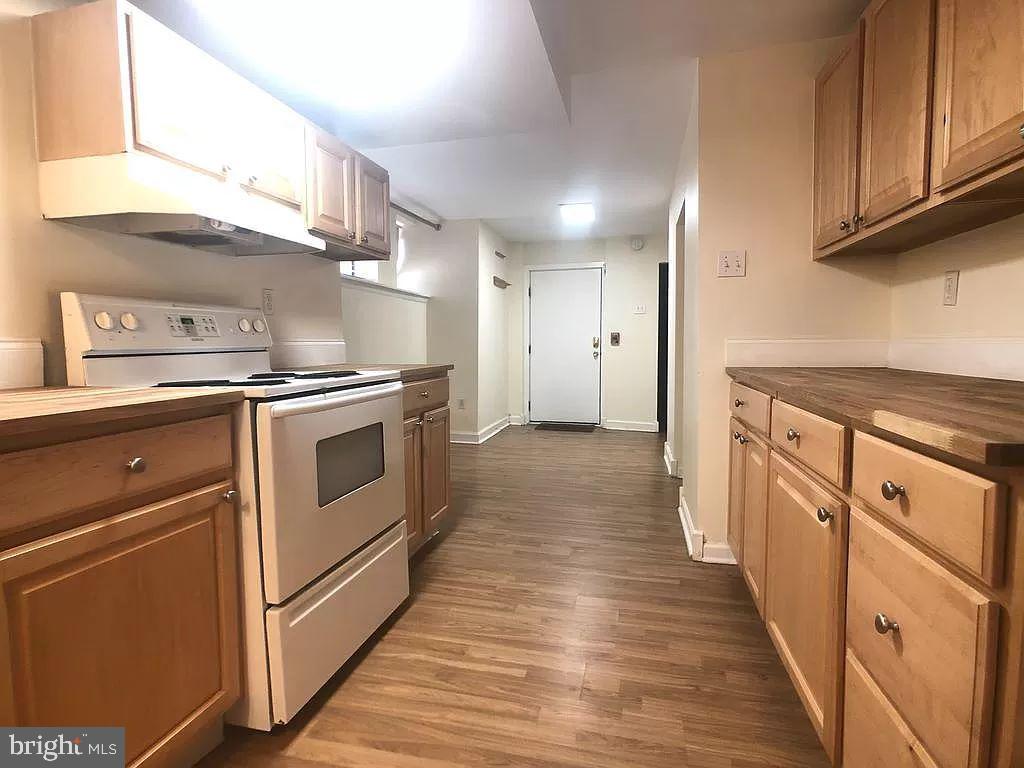 2015 WALNUT STREET 201A