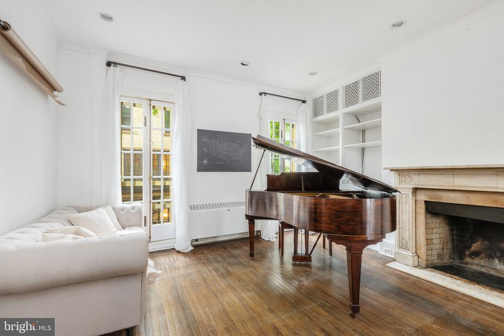 1914 PANAMA STREET 16