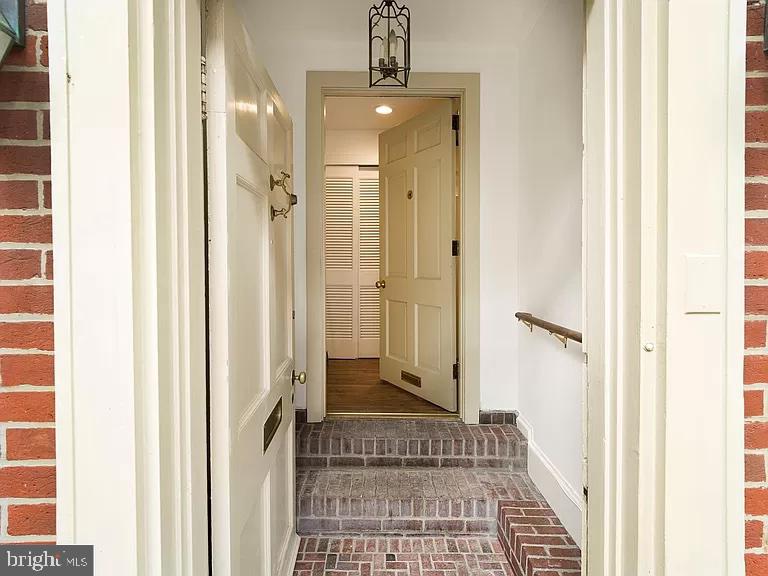 1914 PANAMA STREET 16