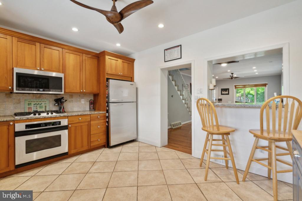 3638 MERRICK ROAD