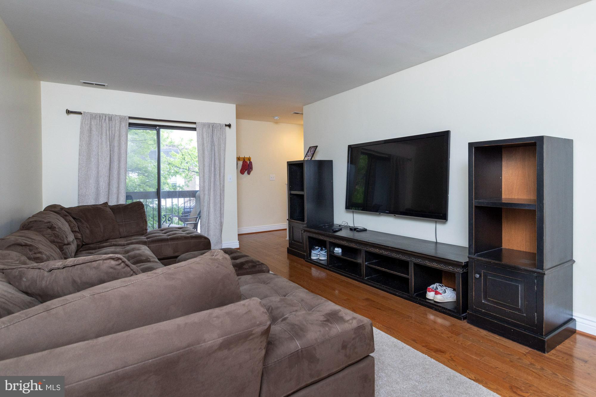 1107 SOUTH STREET D