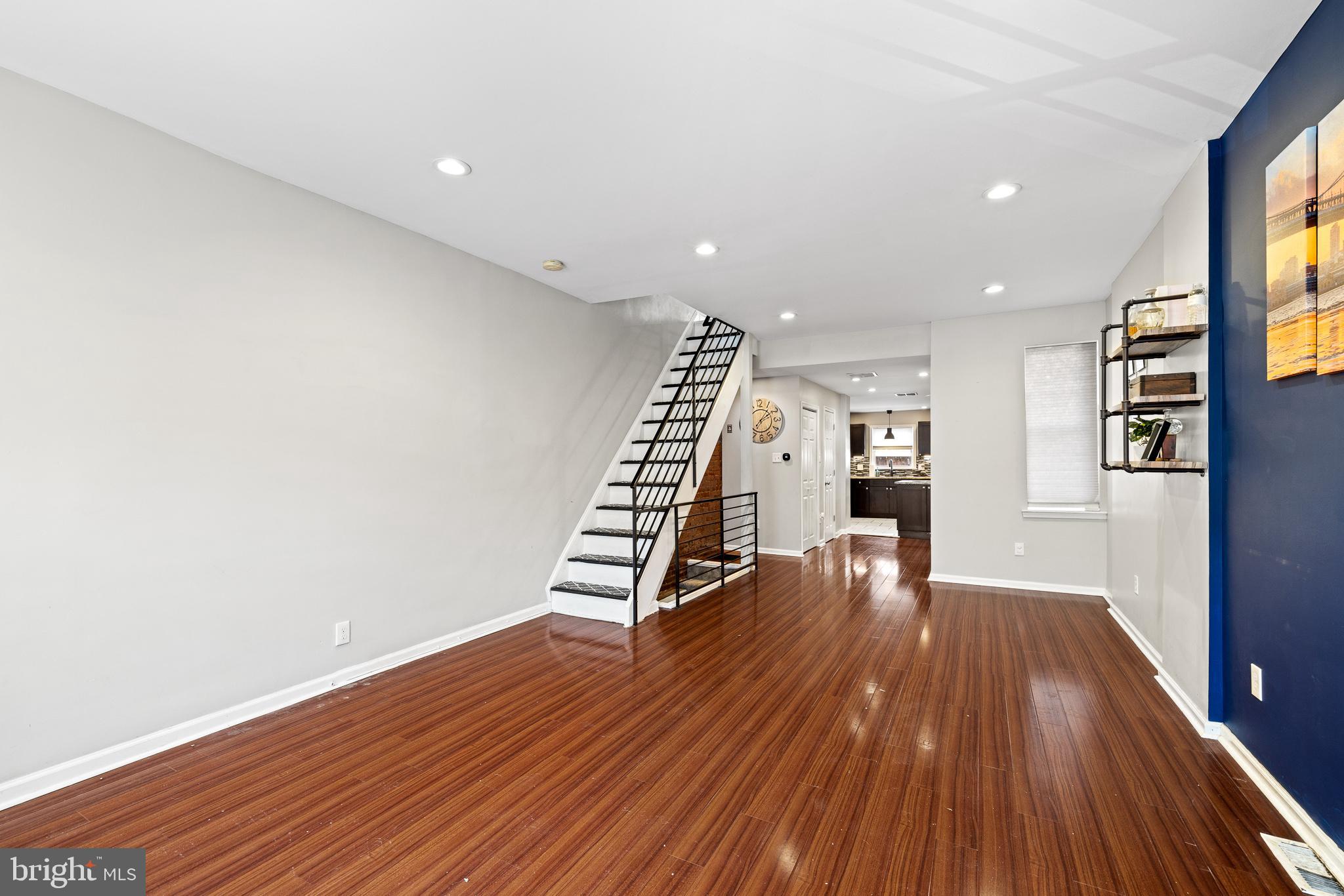 423 JACKSON STREET