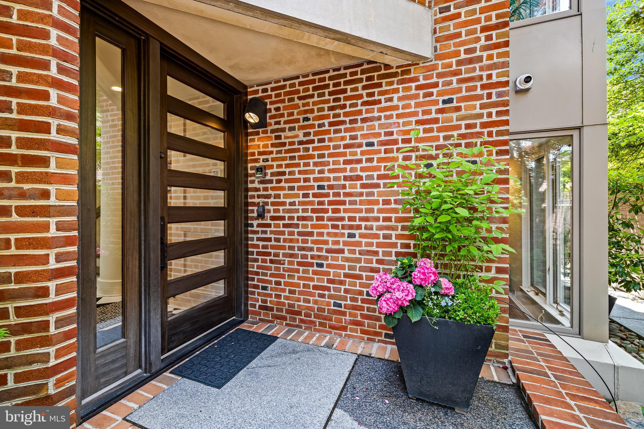 130 DELANCEY STREET 32
