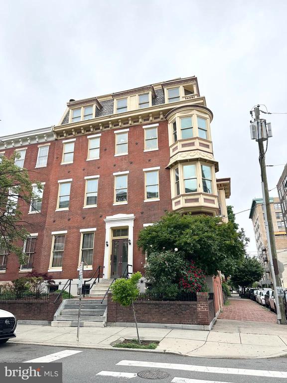 1501 GREEN STREET 3