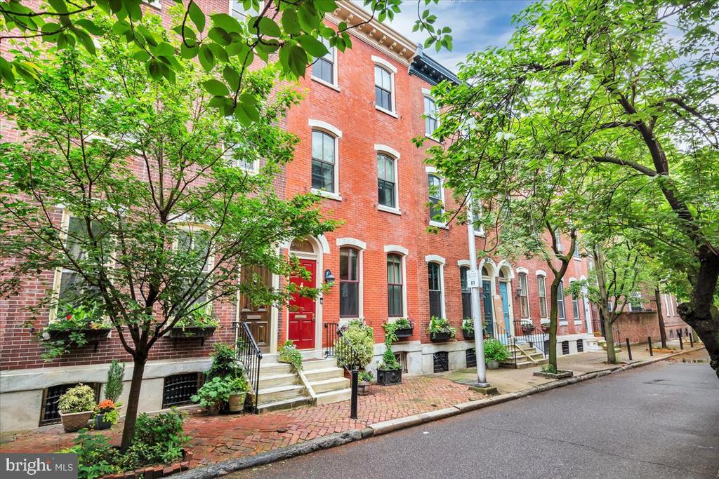 117 N LAMBERT STREET