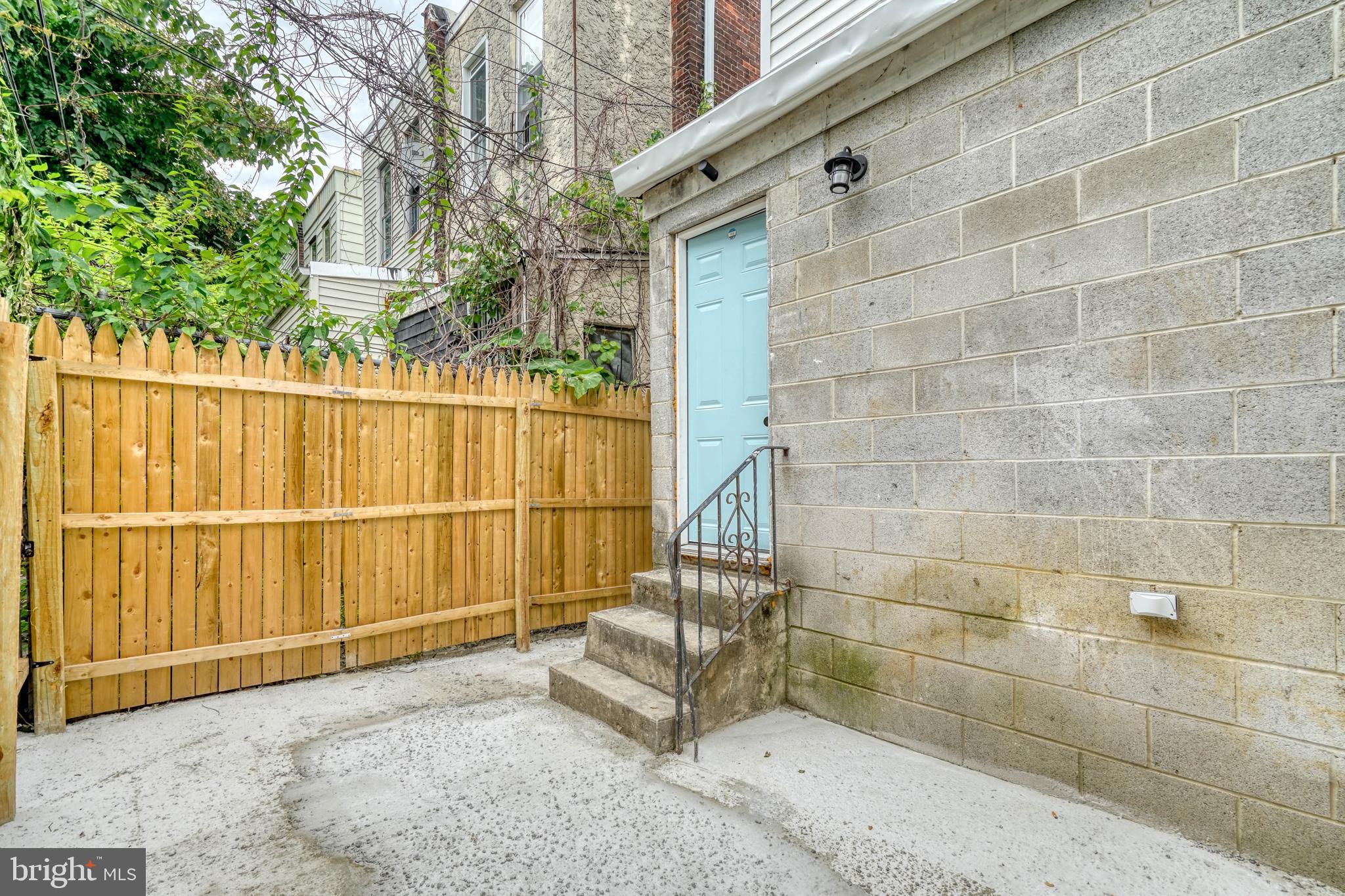 1810 N 28TH STREET