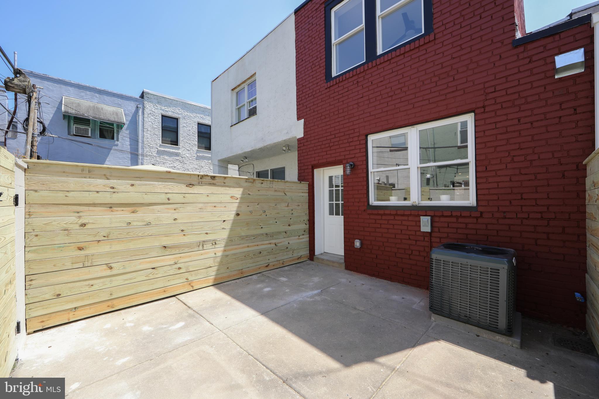 1203 WILDER STREET