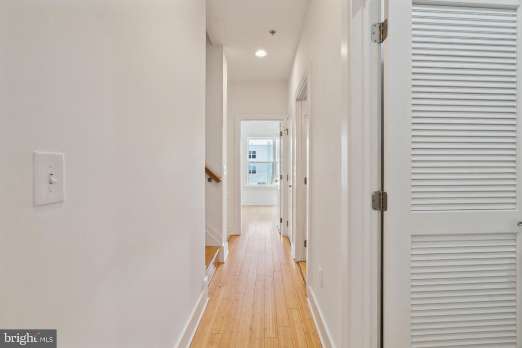 516 MONTROSE STREET