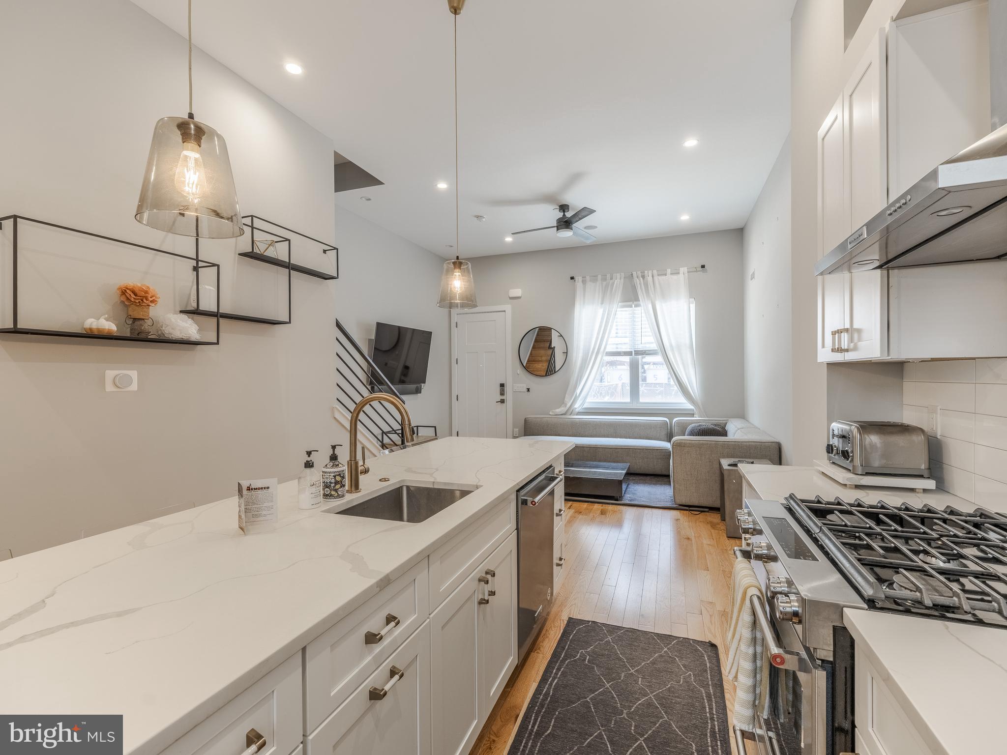 129 W ALLEN STREET