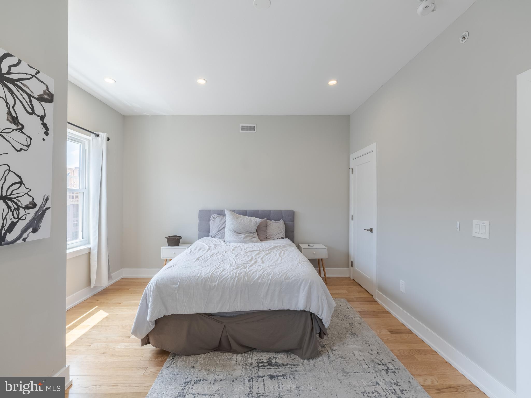 129 W ALLEN STREET