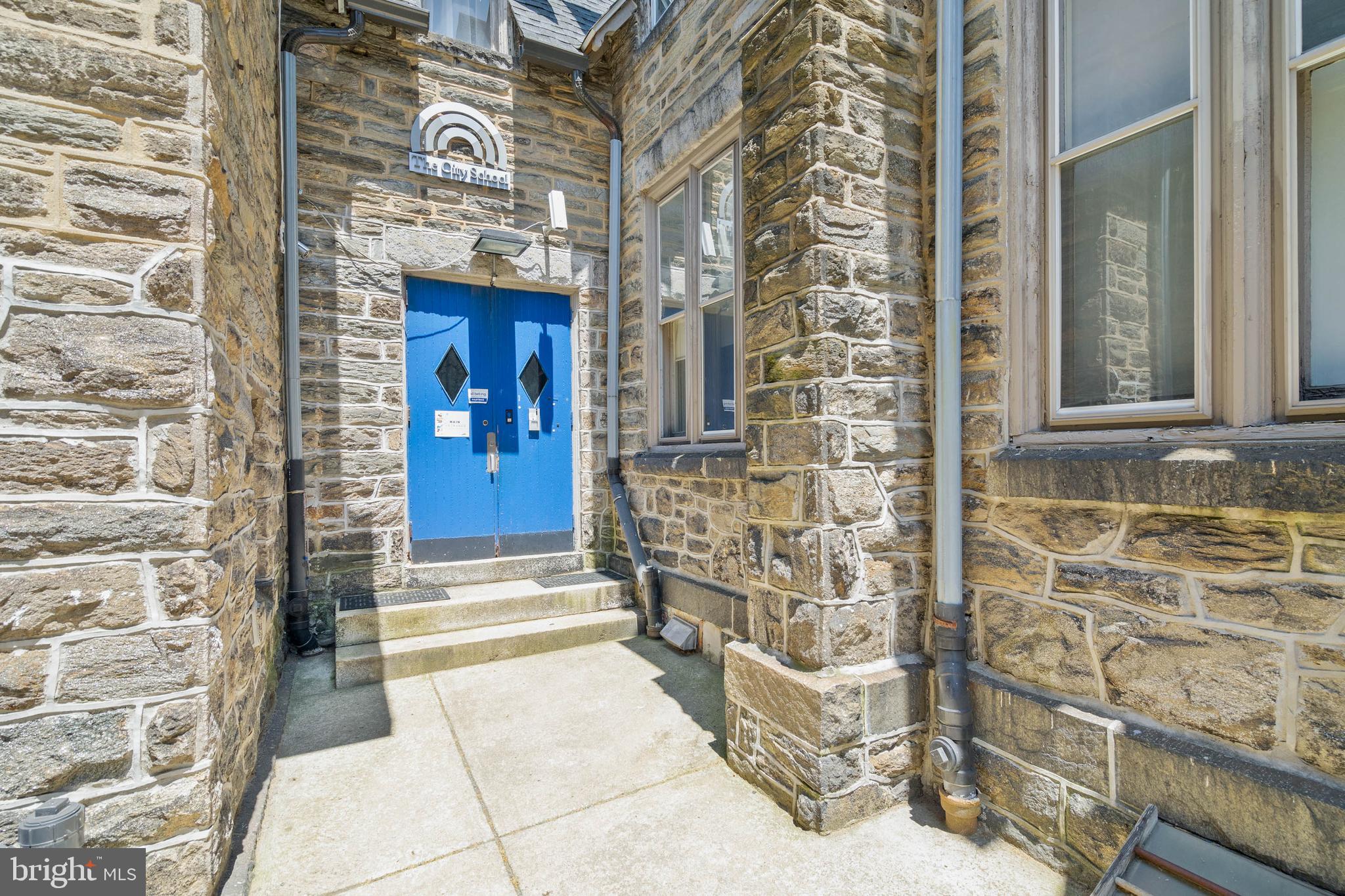 425 S 42ND STREET