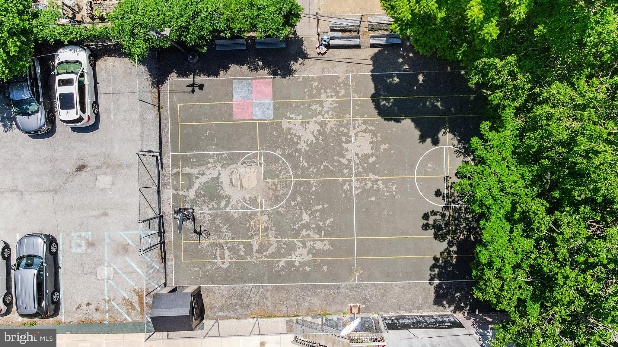 425 S 42ND STREET
