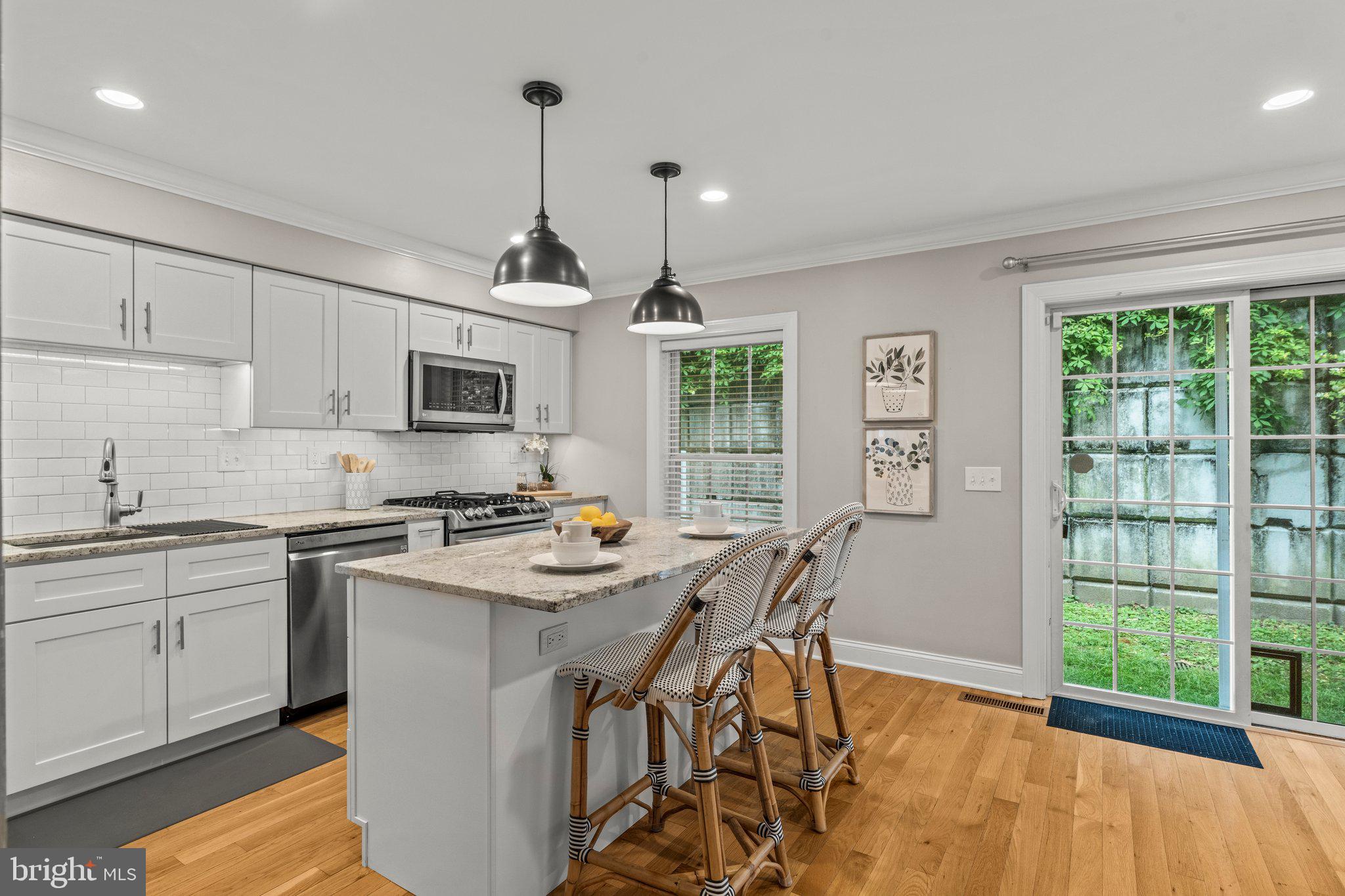 100 PARKER AVENUE 10