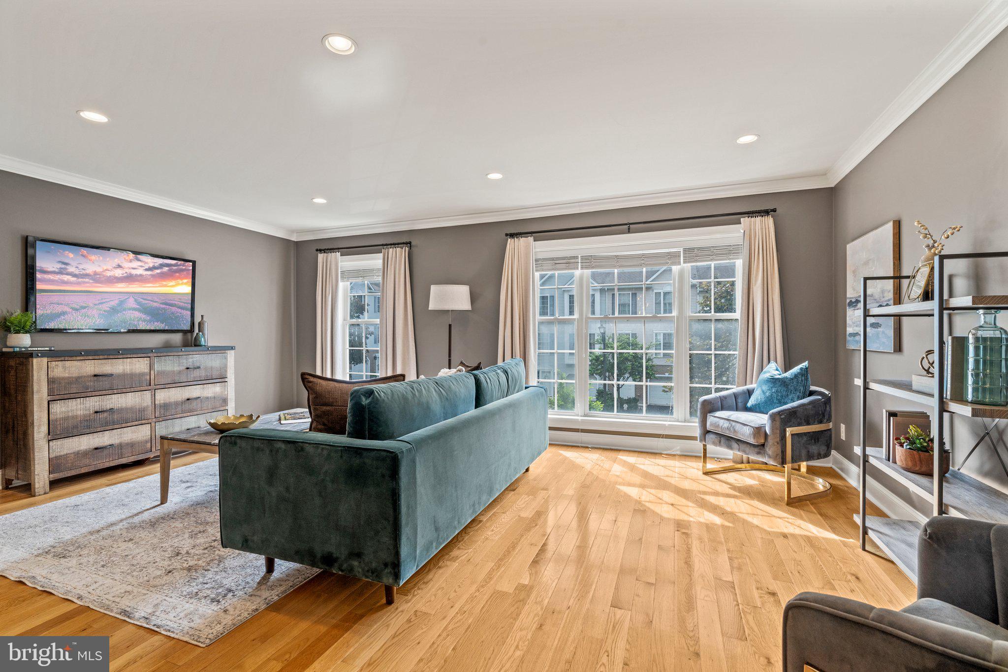 100 PARKER AVENUE 10