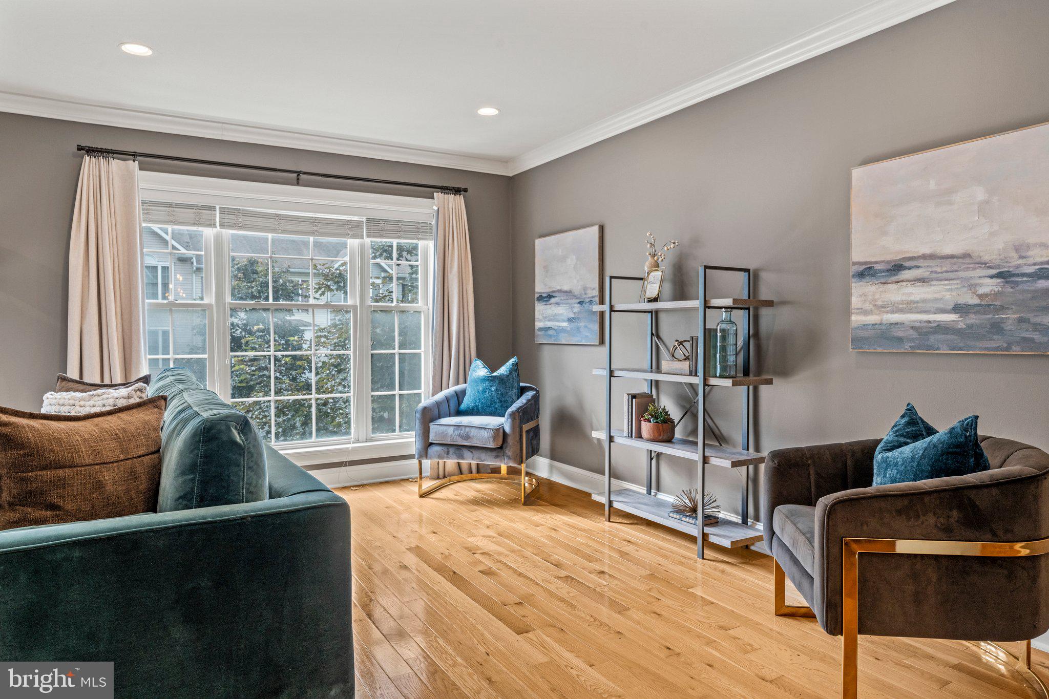 100 PARKER AVENUE 10