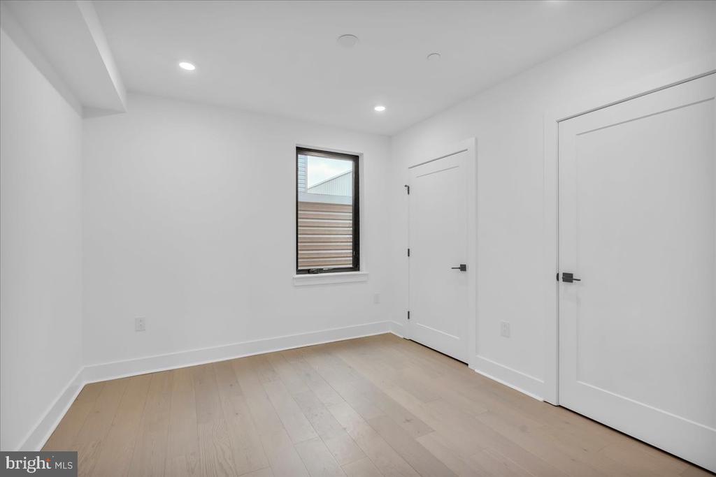 1139 N 3RD STREET 41 PH10
