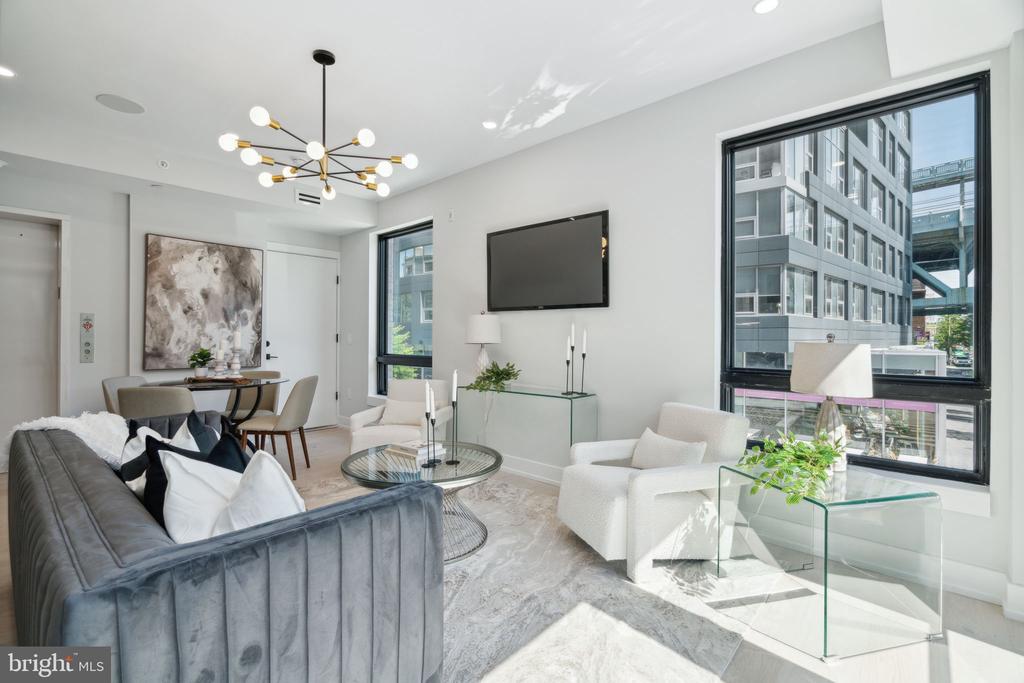 160 N 2ND STREET 64 201