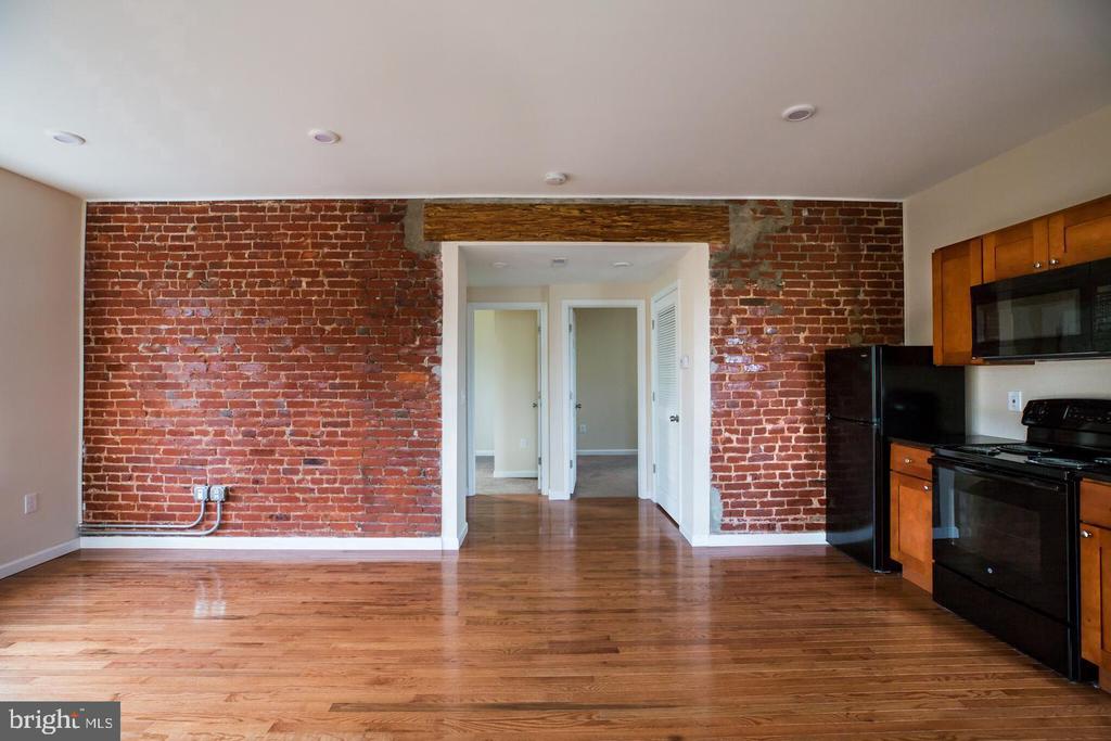 434 S 52ND STREET 3F