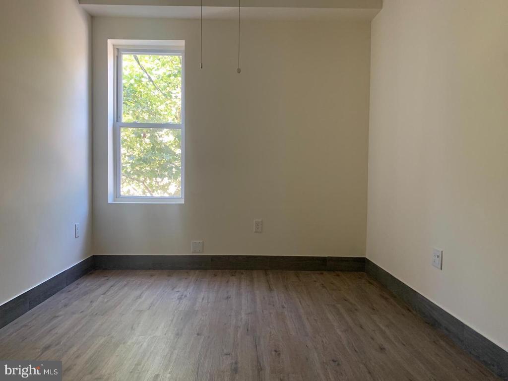 434 S 52ND STREET 3F