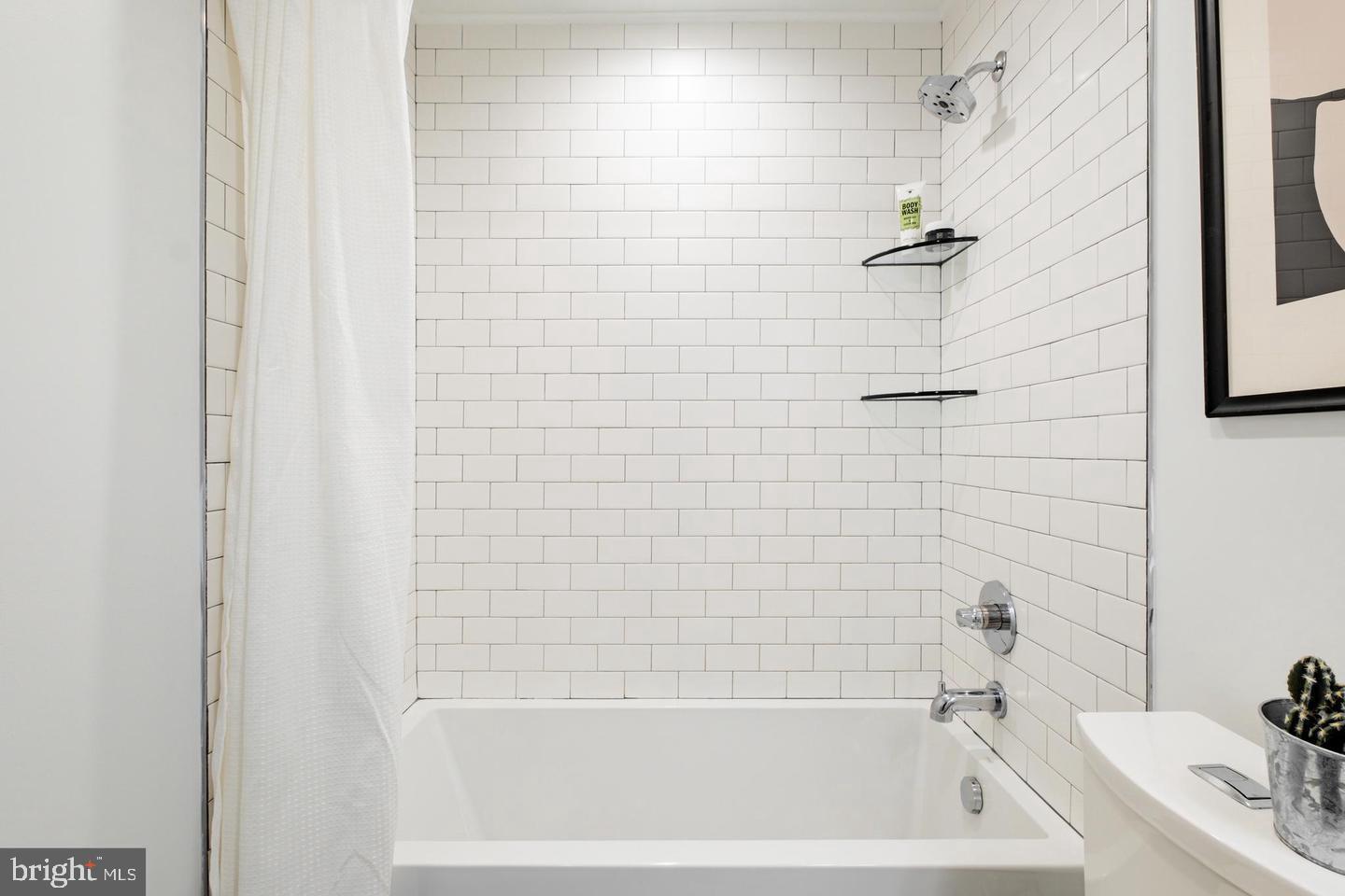 2019 BLAIR STREET 3A