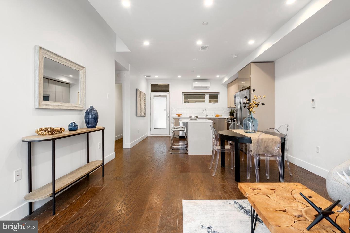 2019 BLAIR STREET 3A