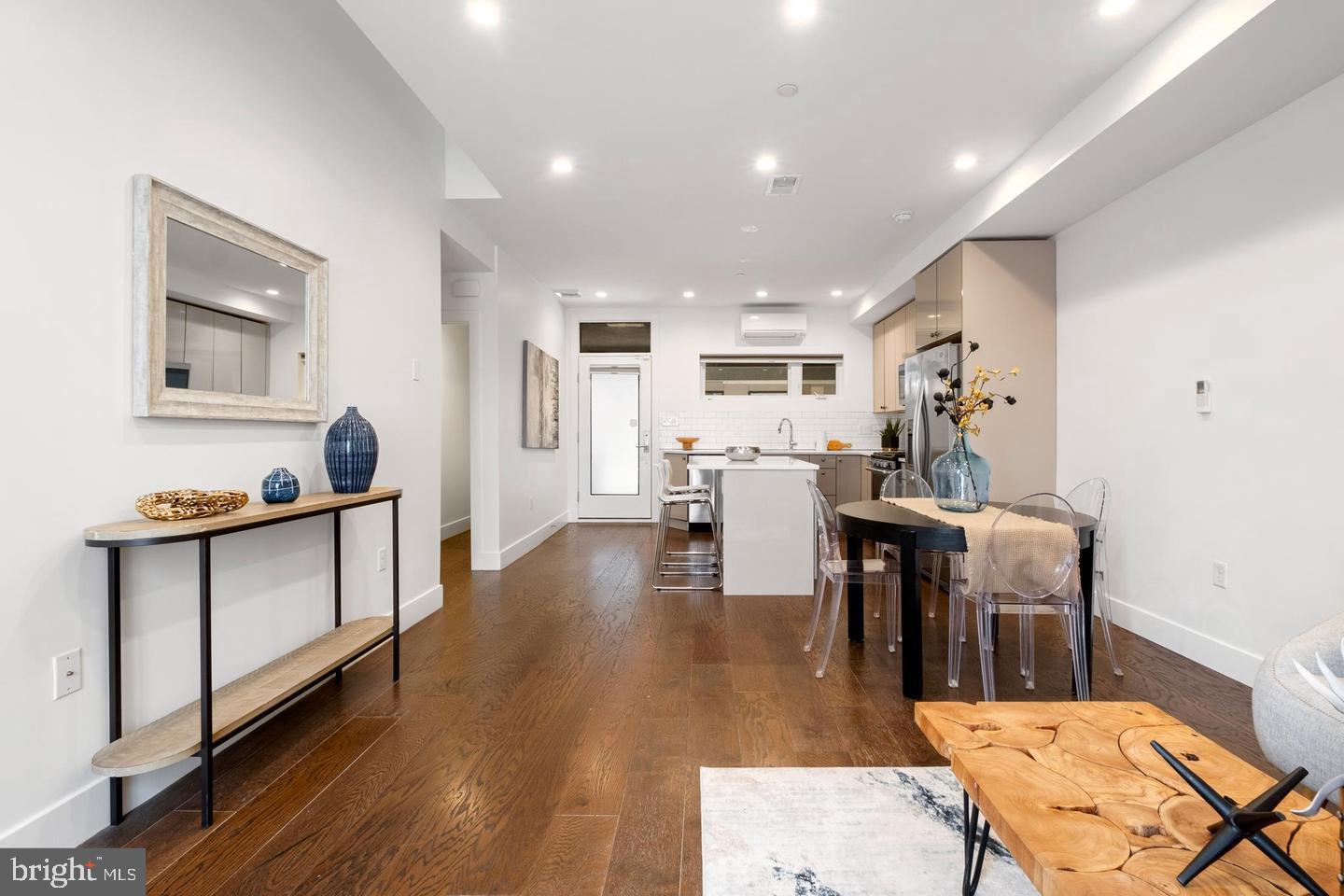 2019 BLAIR STREET 3A