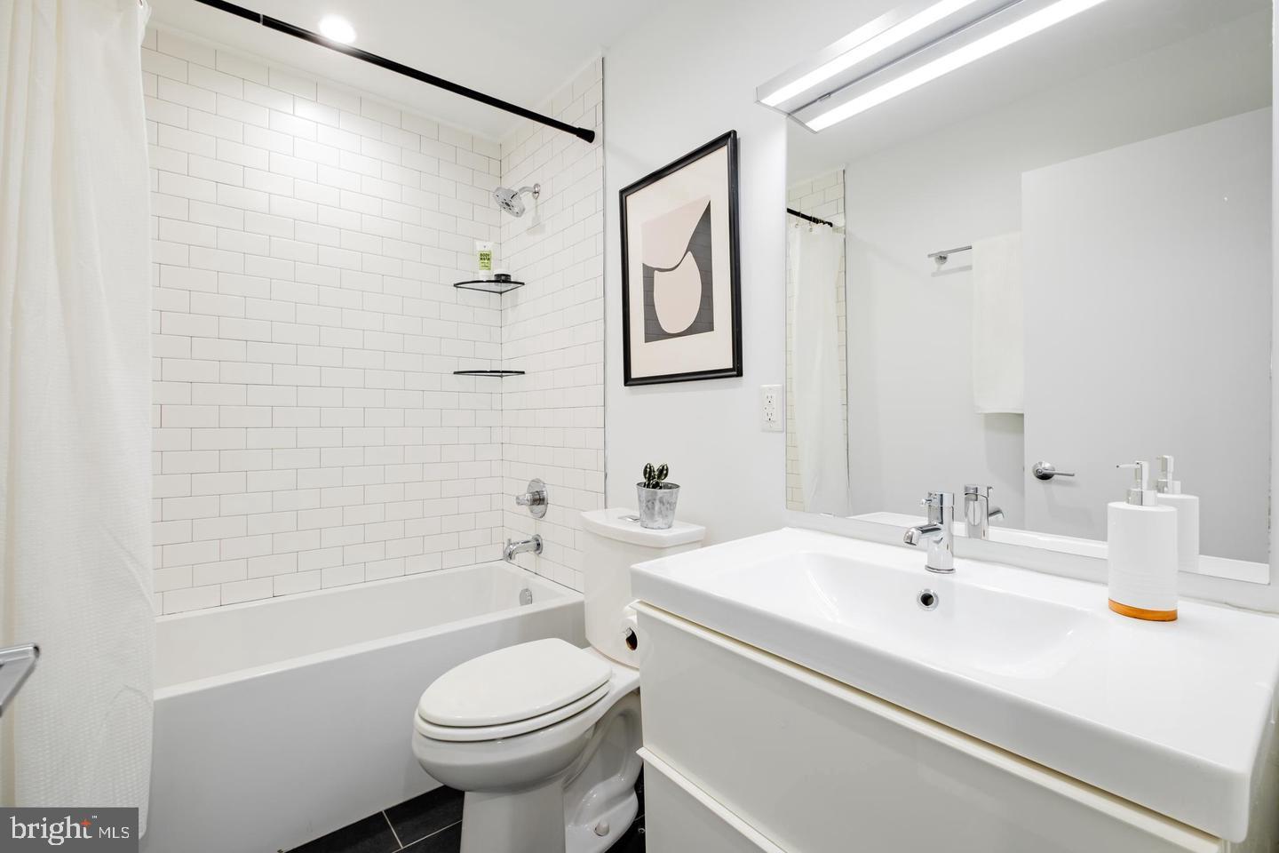 2019 BLAIR STREET 3A