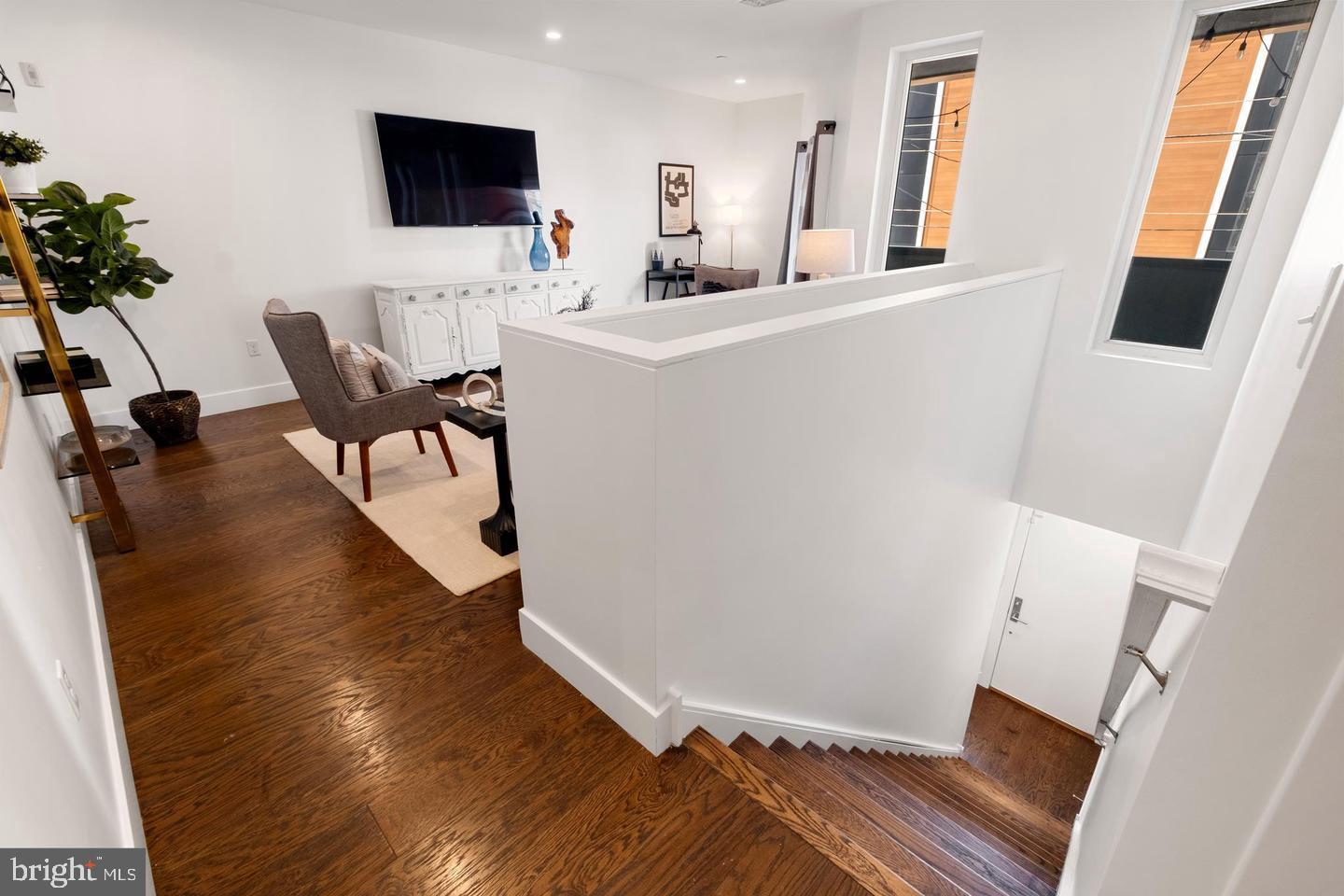2019 BLAIR STREET 3A