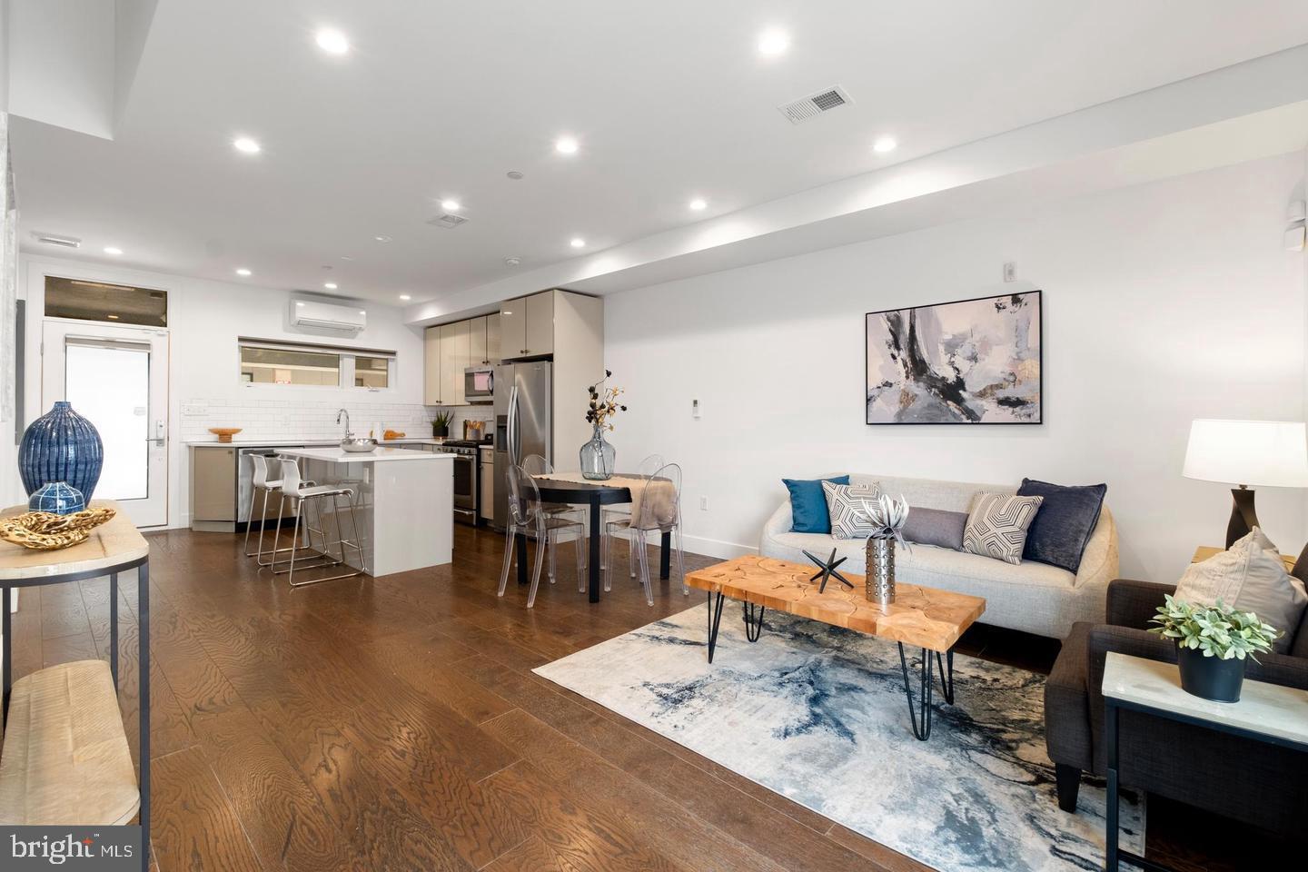 2019 BLAIR STREET 3A