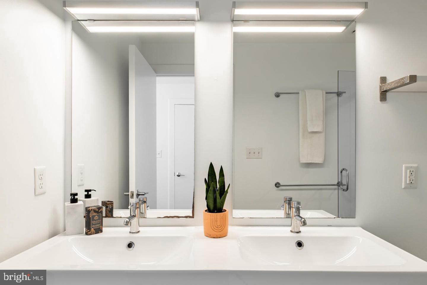 2019 BLAIR STREET 3A