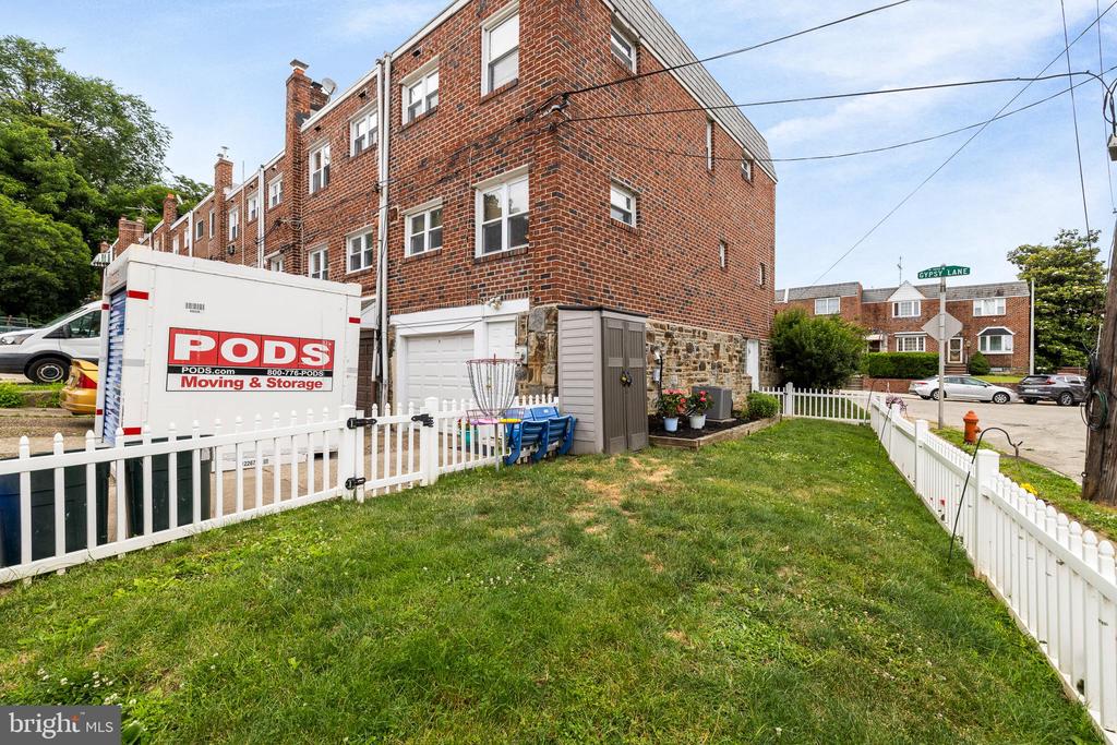 3619 GYPSY LANE