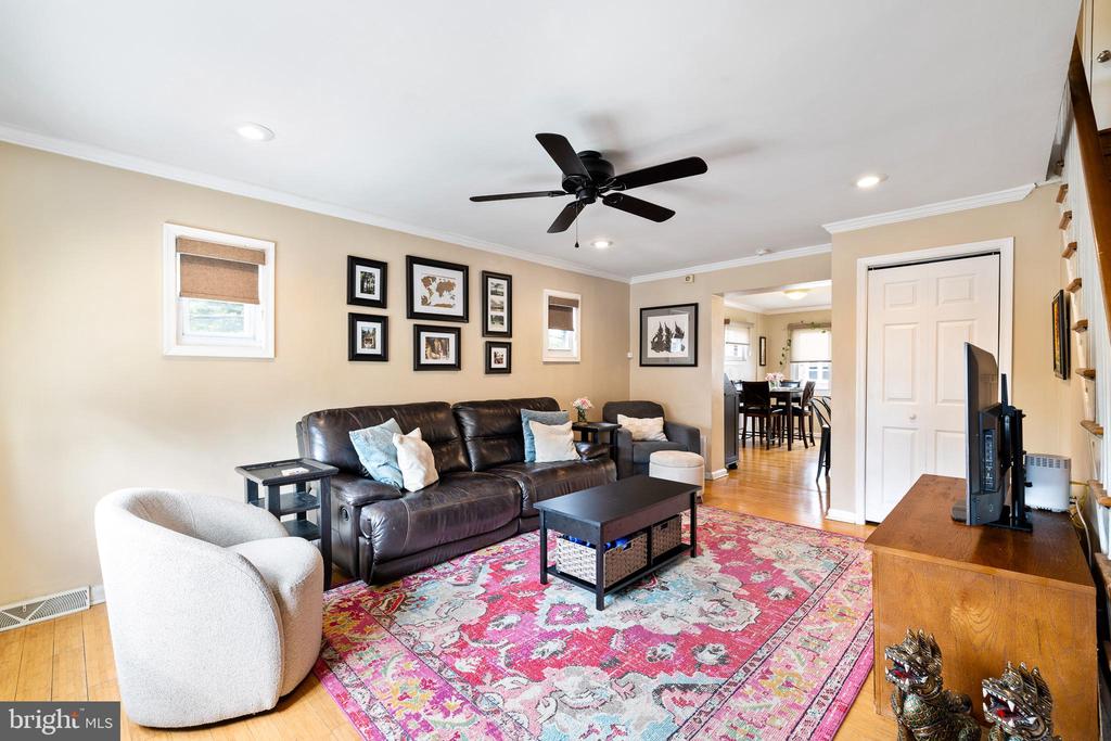 3619 GYPSY LANE
