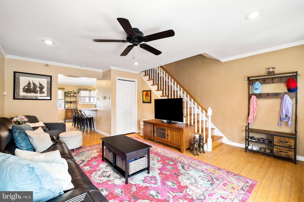 3619 GYPSY LANE