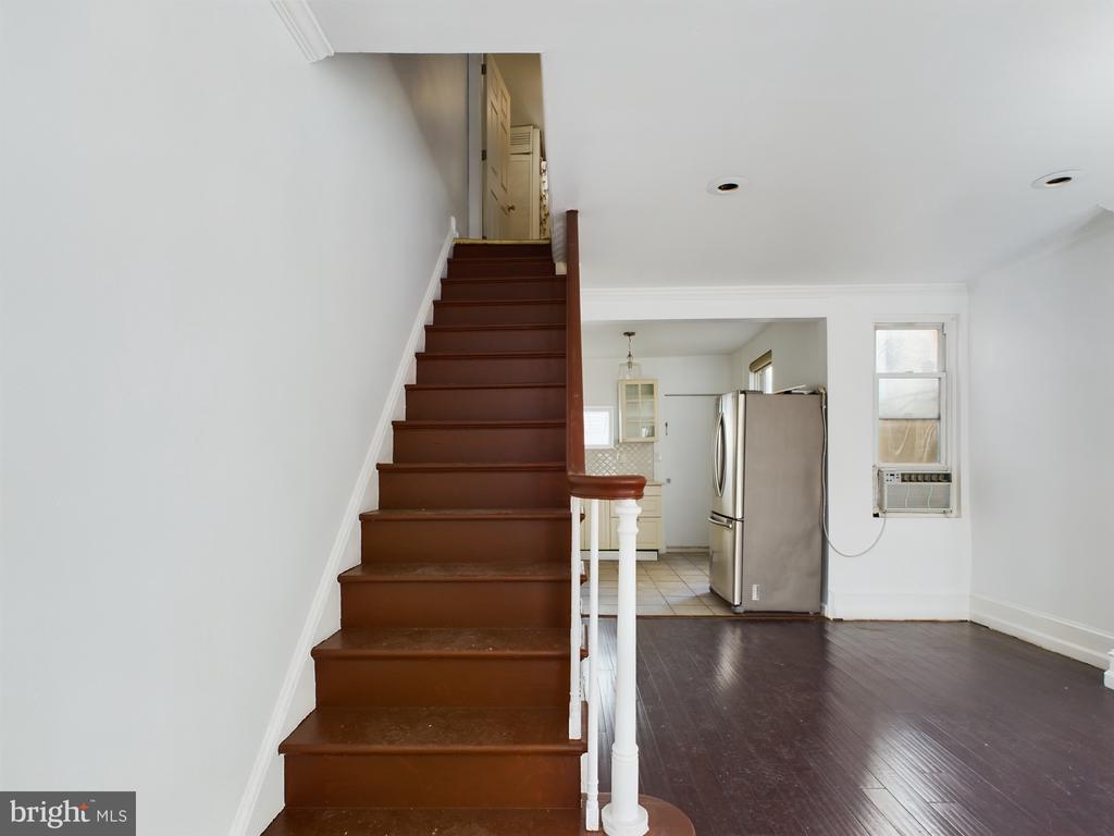 2043 GERRITT STREET