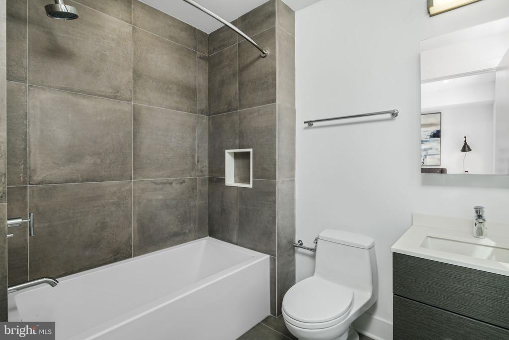48 N 3RD STREET 4