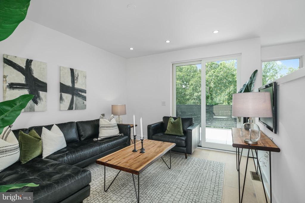 48 N 3RD STREET 4