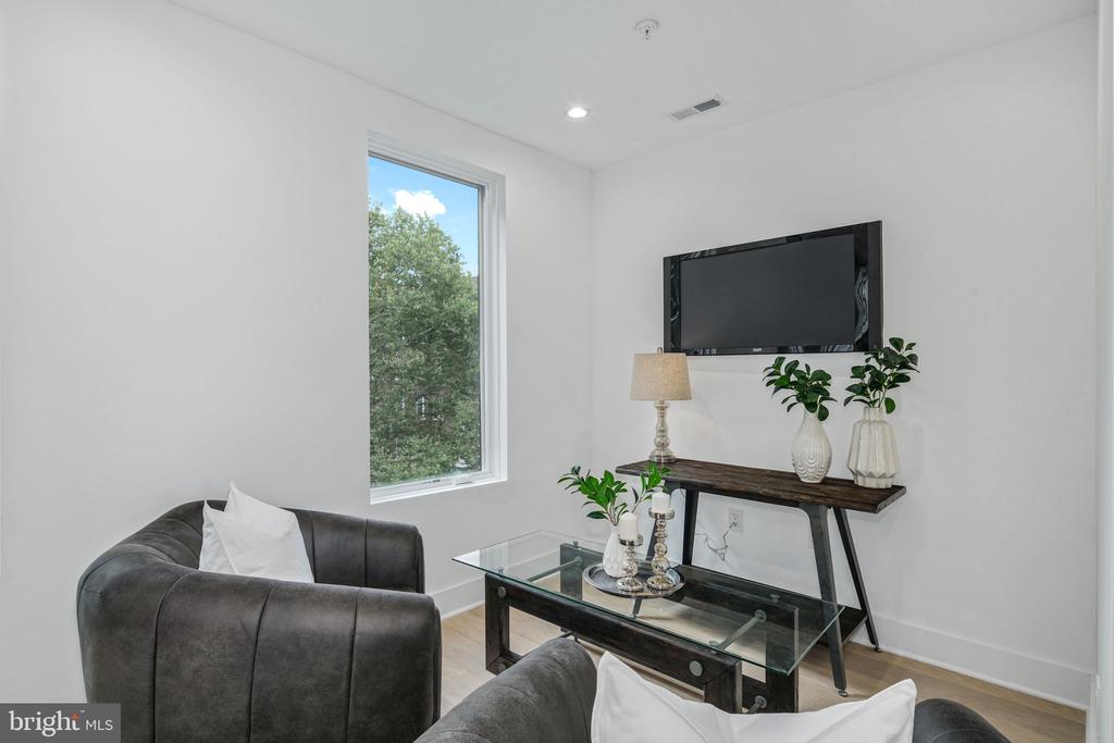 48 N 3RD STREET 4