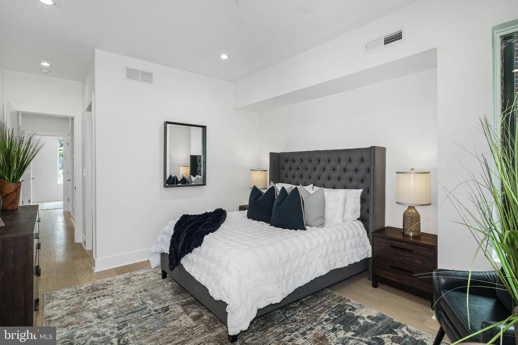 48 N 3RD STREET 4