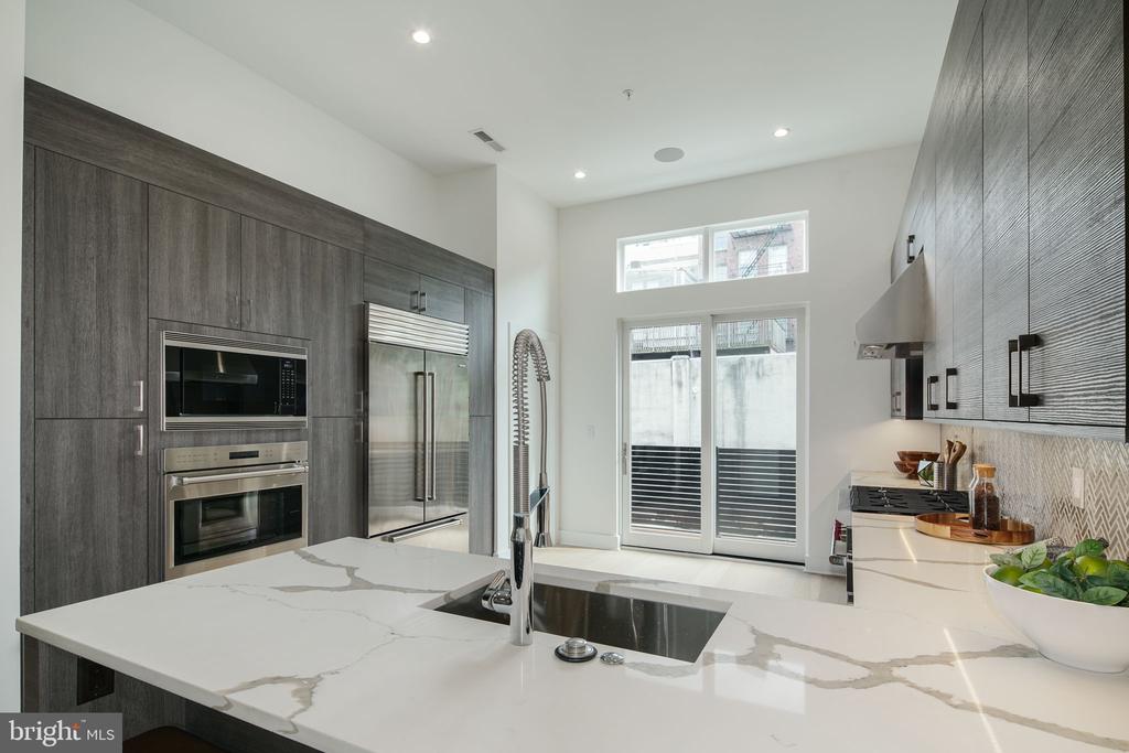 48 N 3RD STREET 4