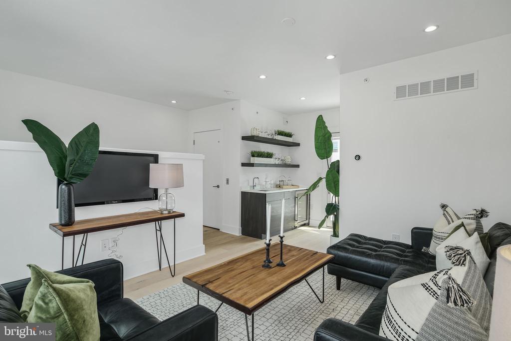 48 N 3RD STREET 4