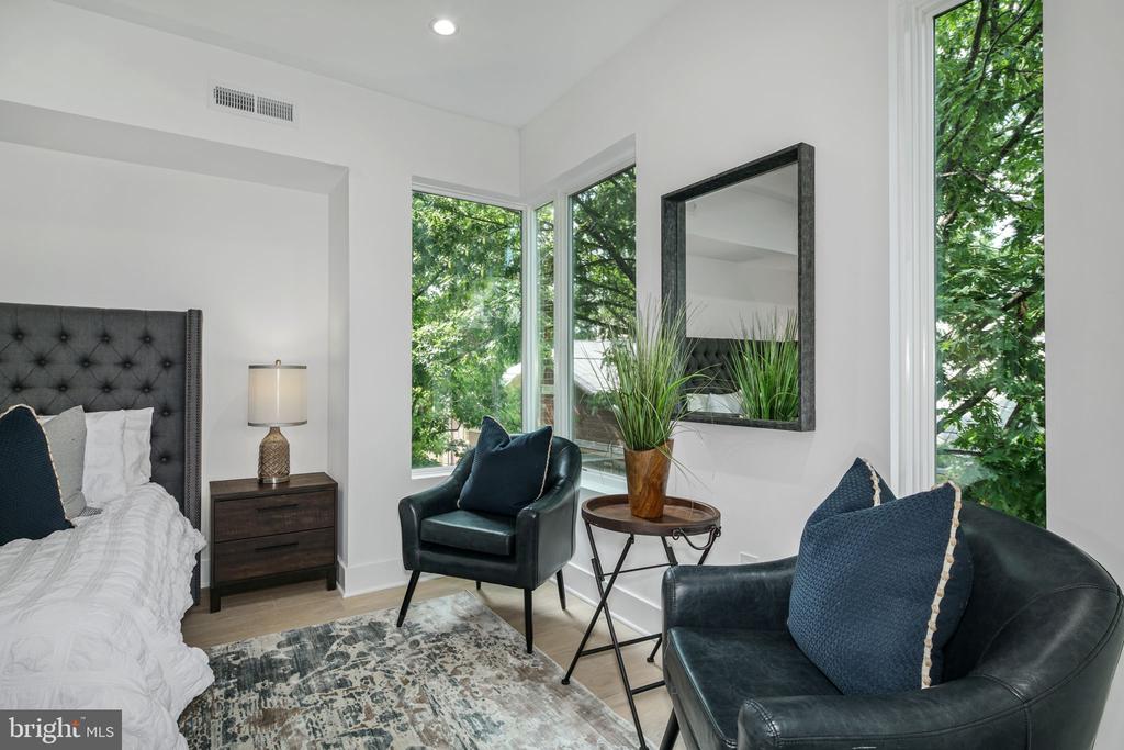 48 N 3RD STREET 4