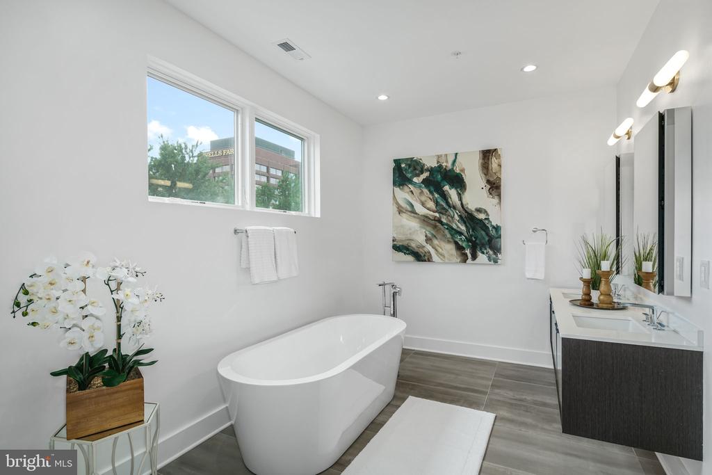 48 N 3RD STREET 4