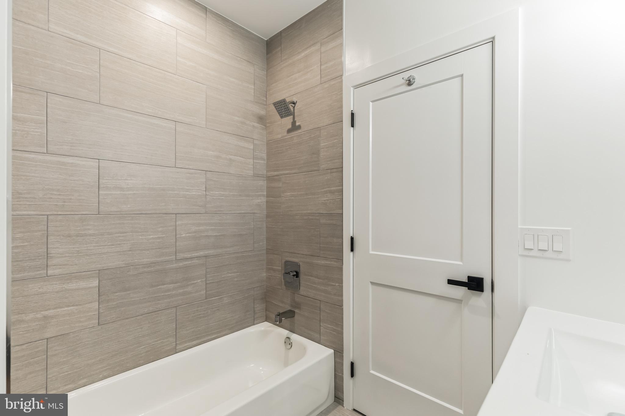 1303 N 25TH 2