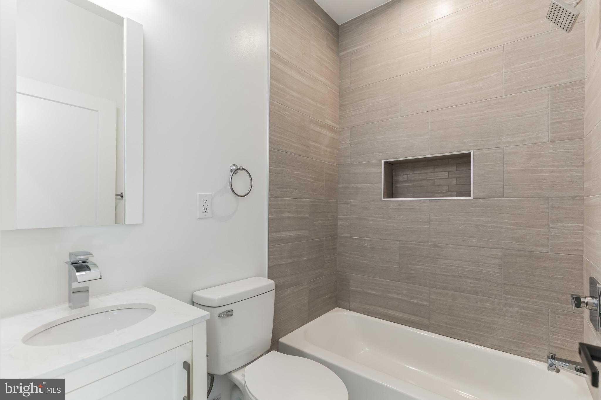 1303 N 25TH 2